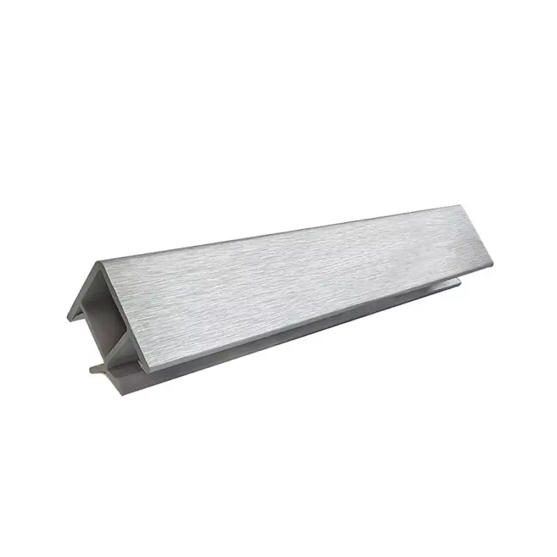 Vedd meg online Lábazatsarok 90° H: 150mm Szálcsiszolt alu 2620L