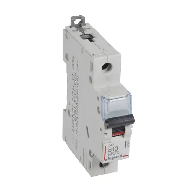 Legrand 407431 DX3 Kismegszakító. 1P, 13A, B karakterisztika, 6kA Rendeld meg most