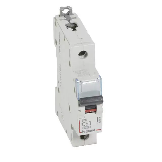 Outlet Legrand 407676 DX3 Kismegszakító. 1P, 63A, C karakterisztika, 6kA