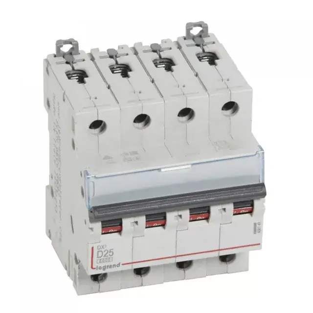 Legrand 408149 DX3 Kismegszakító. 4P, 25A, D karakterisztika, 6kA Outlet