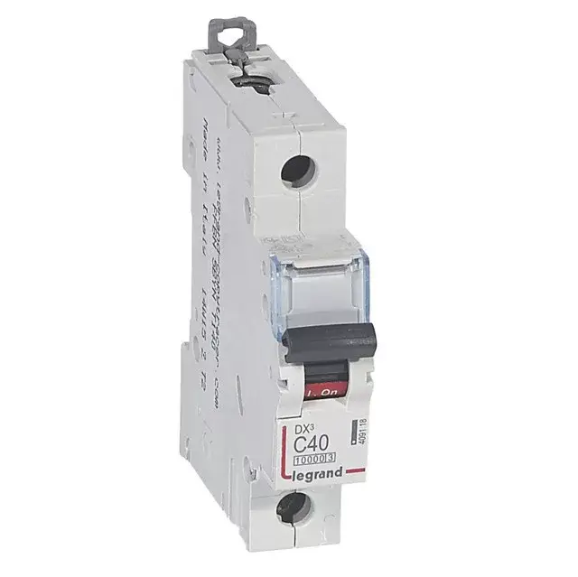 Outlet Legrand 409118 DX3 Kismegszakító. 1P, 40A, C karakterisztika, 10kA
