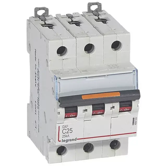 Legrand 409783 DX3 Kismegszakító. 3P, 25A, C karakterisztika, 25kA Azonnali szállítás