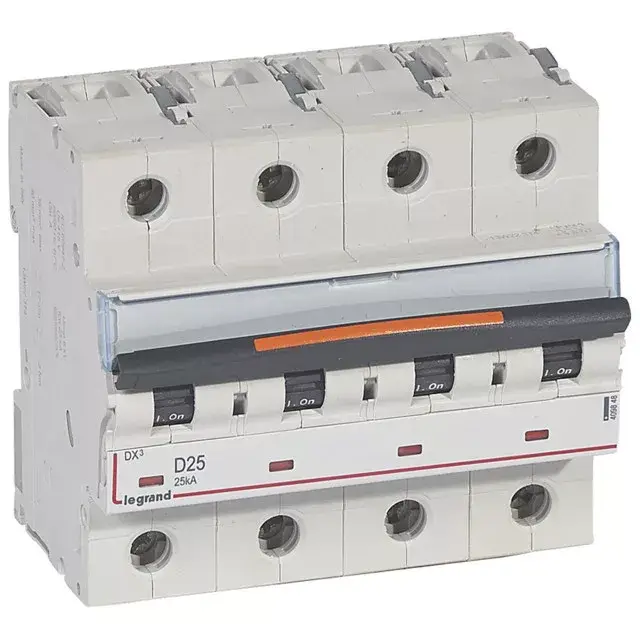 Legrand 409848 DX3 Kismegszakító. 4P, 25A, D karakterisztika, 25kA Biztonságos fizetés