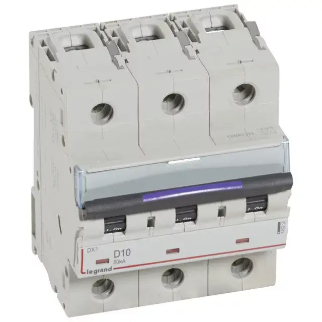 Legrand 410212 DX3 Kismegszakító. 3P, 10A, D karakterisztika, 50kA Akció