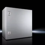 Árcsökkenés Rittal AX 1013.000 rozsdamentes acél AISI 304L szekrény, teli ajtóval, 500x500x300, IP66, szerelőlappal (Rittal 1013000)