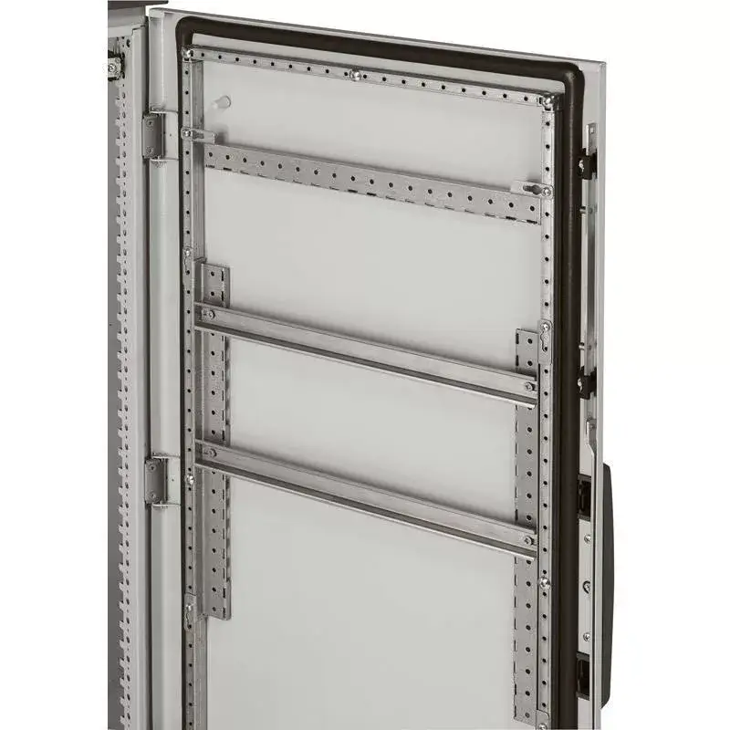 Azonnal elérhető Legrand 047720 Altis perforált tartórúd ajtóhoz 800 mm ( Legrand 047720 )