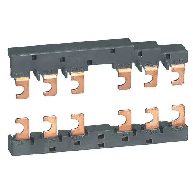 Legrand 416884 CTX3 összekötő készlet CTX3 65 3P ( Legrand 416884 ) Árcsökkenés