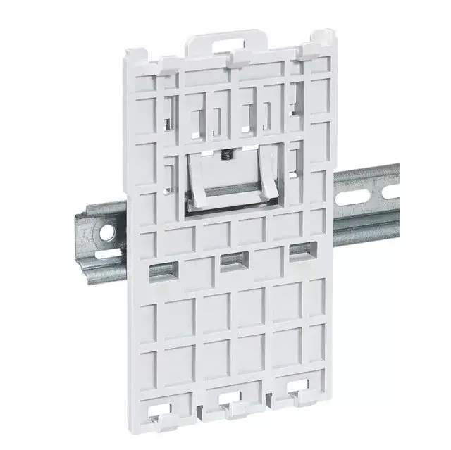 Akció Legrand 027188 DRX250 szerelőlemez kalapsínhez ( Legrand 027188 )