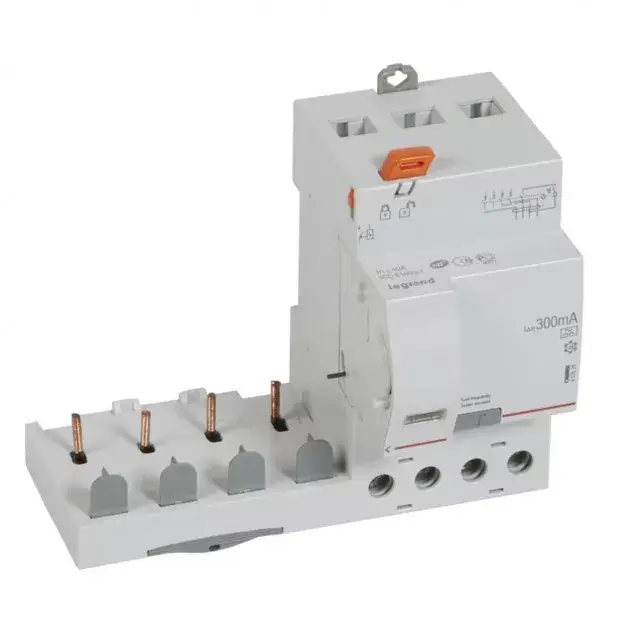 Ne maradj le Legrand 410528 DX3 áramvédő relé 4P 400V~ A 40A 300mA ( Legrand 410528 )