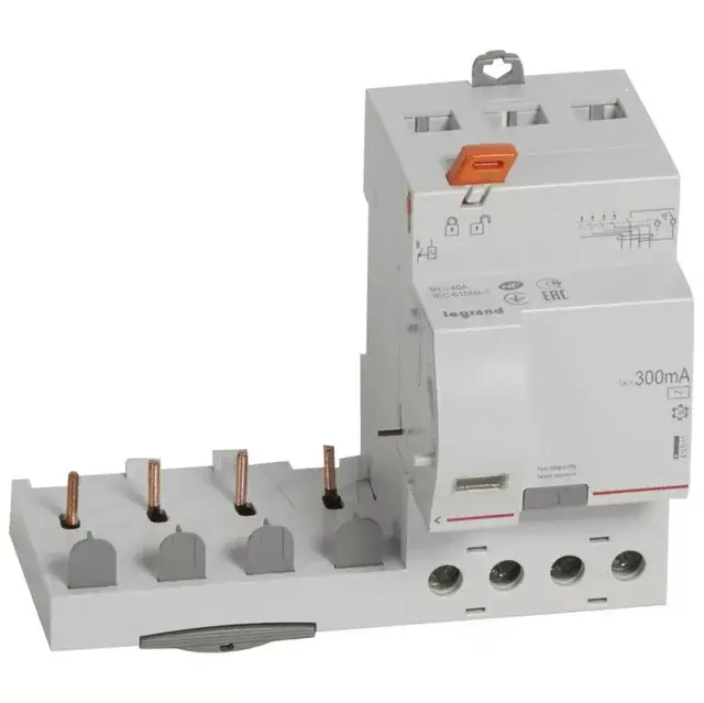 Legrand 410511 DX3 áramvédő relé 4P 400V~ AC 40A 300mA ( Legrand 410511 ) Rendeld meg most