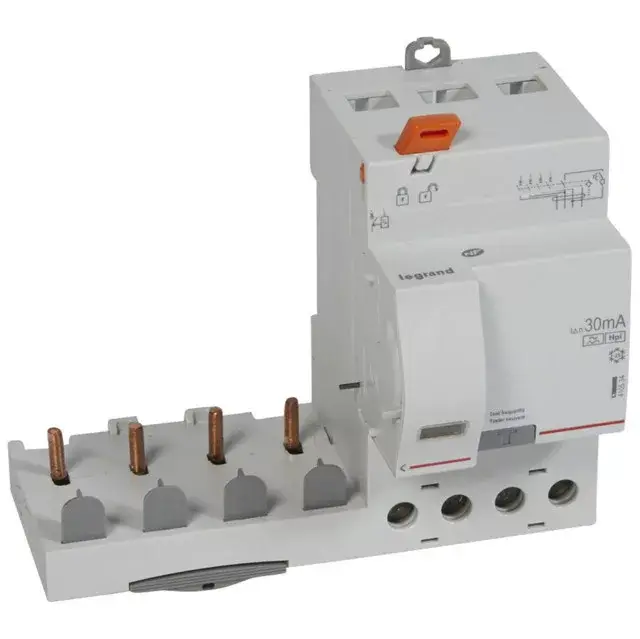 Szezonális akció Legrand410534 DX3 áramvédő relé 4P 400V~ Hpi 63A 30mA ( Legrand410534 )
