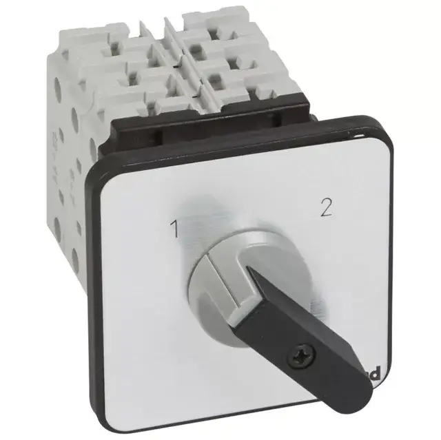 Rendeld meg most Legrand 027477 Görgős kapcsoló 3P 32A PR26 1-2 ( Legrand 027477 )