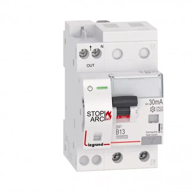 Bestseller Legrand 415957 DX3 Stop Arc Íveszárlat érzékelő kombinált áram-védőkapcsoló B13 10000A alsó betáp BIC ( Legrand 415957 )