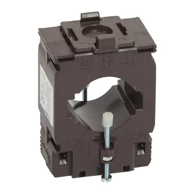 Kihagyhatatlan ajánlat Legrand 412131 Egyfázisú áramváltó 700/5A, (Ø40 mm) kábelhez vagy (50,5x12,5 vagy 40,5x20,5 mm) gyűjtősínhez ( Legrand 412131 )