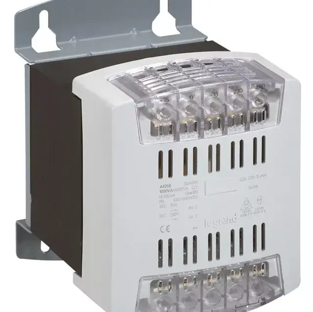 Legrand 044268 vez. és lev. transzformátor 230-400V / 115-230 V 1000VA ( Legrand 044268 ) Végkiárusítás