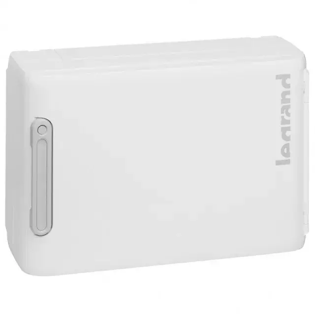 Legrand 401676 XL3 125 műanyag elosztószekrény 18 modul, 1 sor, ajtó nélkül, falon kívüli, IP30 (IP40 ajtóval), méret 300x450x128,2mm (150mm mély ajtóval) Rendeld meg most