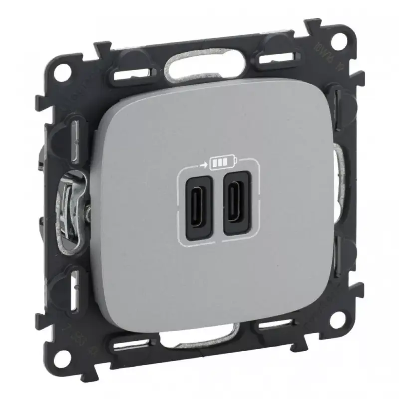 Legrand 755347 Valena Allure Töltőaljzat Kettős USB C-típusú csatlakozóval, 5V–3A–15W, Túlfesz-védelem >1kW, Class II SELV, Alumínium ( Legrand 755347 ) Újdonság