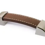 Rendeld meg most HETTICH 9113454 fogantyú Agliano 142/128 mm barna bőr/nemesacél imitáció