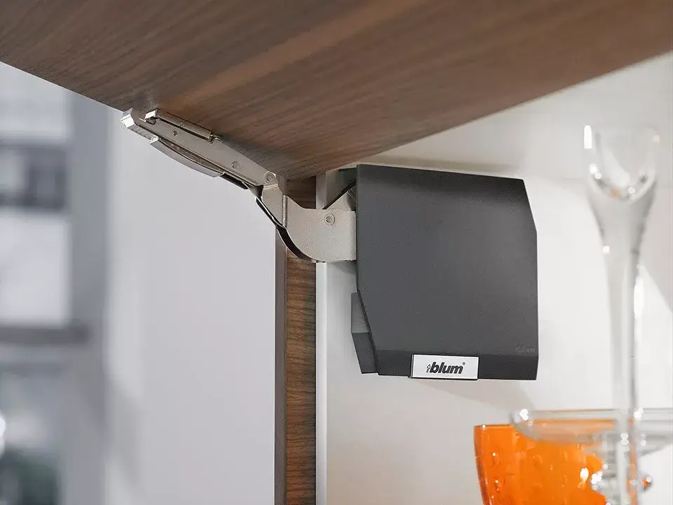 Rendeld meg most K-BLUM 20K2C00T Aventos HK-S Tip-on közepes, sötét szürke, új borító