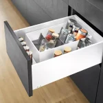 Prémium K-BLUM Legrabox C Pure 550 mm/70 kg, Tip-on, fehér SW-M, expando
