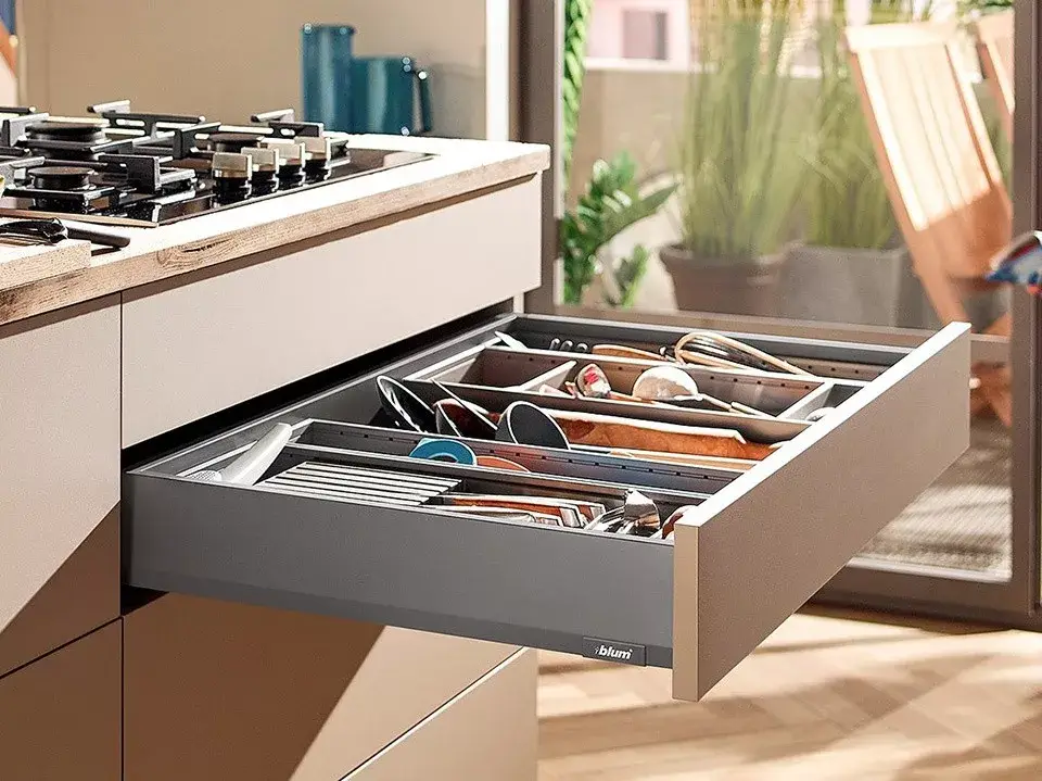 Gyors szállítás BLUM set Merivobox M 450mm 40kg Orion szürke