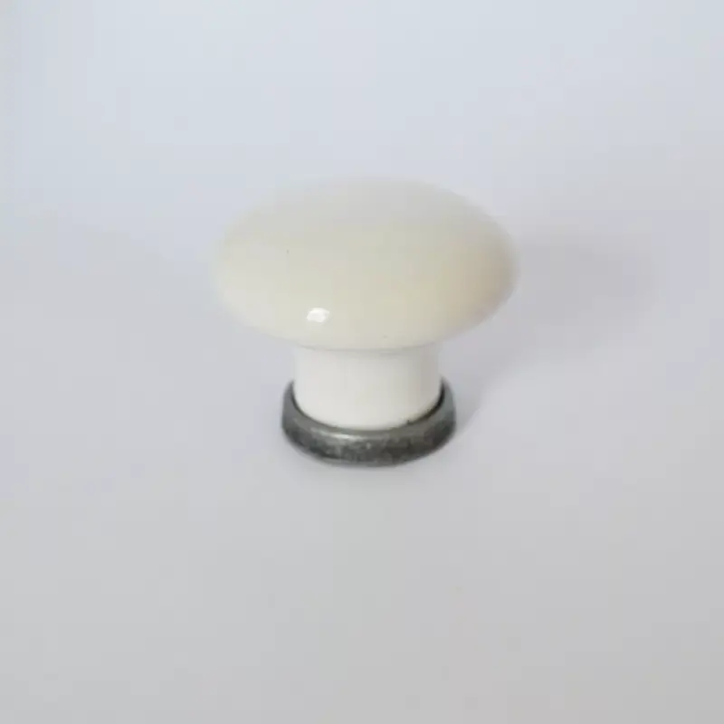 Gyors kiszállítás Fém-porcelán bútorgomb, fehér - antik fekete színű