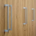 Biztonságos fizetés PORTA fém bútorfogantyú, króm színű, 192 mm furattávval