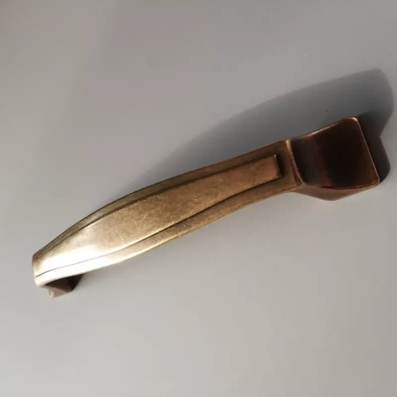 Akciós ár Fém bútorfogantyú, bronz színű, 128 mm furattávolság