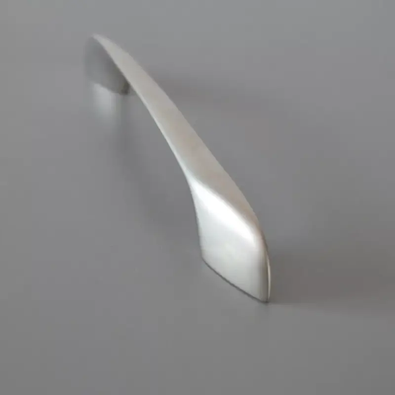 BESINA fém bútorfogantyú, szatén nikkel színű, 160 mm furattávval Olcsó