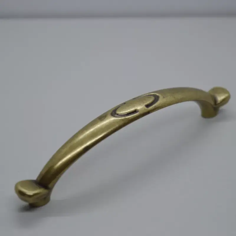 Alacsony ár Antik stílusú, 96 mm furattávolság, antik bronz bútorfogantyú