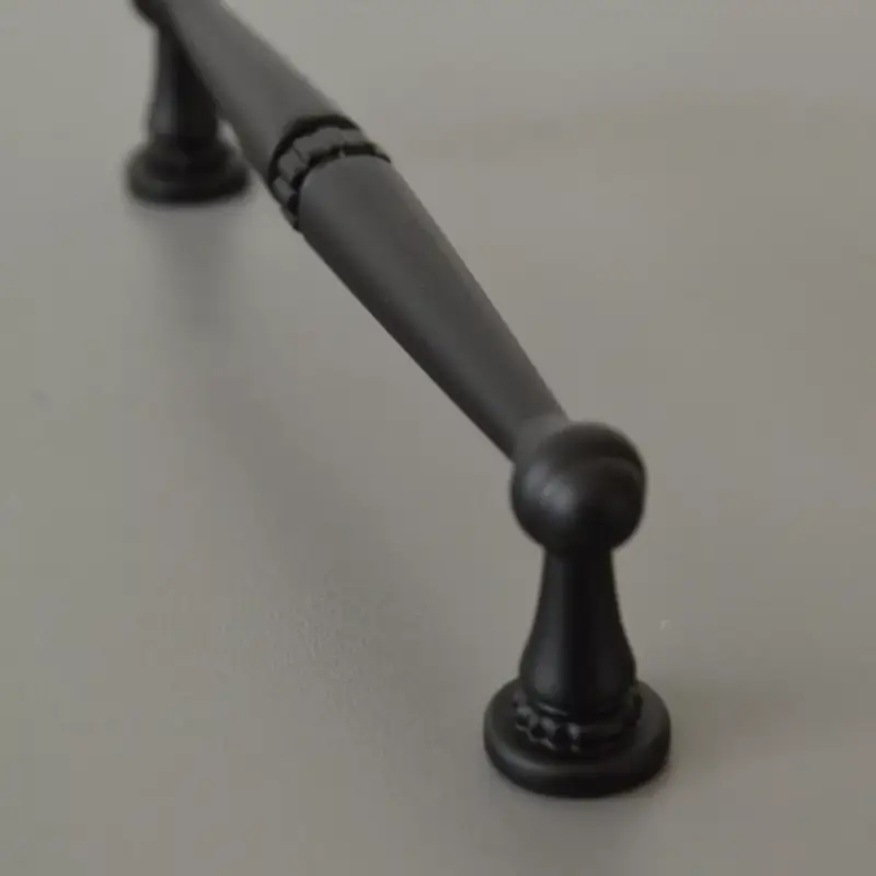 Vásárlói kedvenc 5263_192 -Matt fekete fém bútorfogantyú, 192 mm furattáv