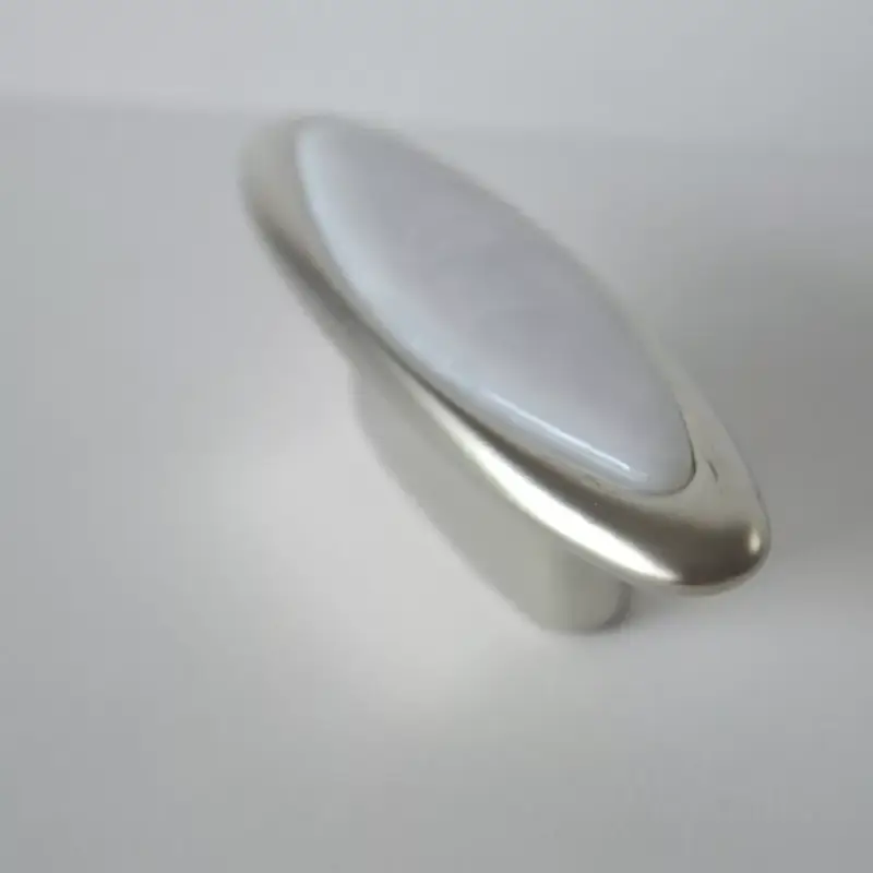 Utolsó esély Metall-Möbelgriff, Nickel matt, Marmormuster, Bohrung 32 mm