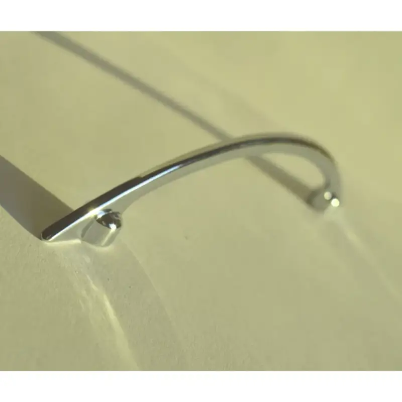 Möbelgriff aus Metall in glänzender Chromfarbe Prémium