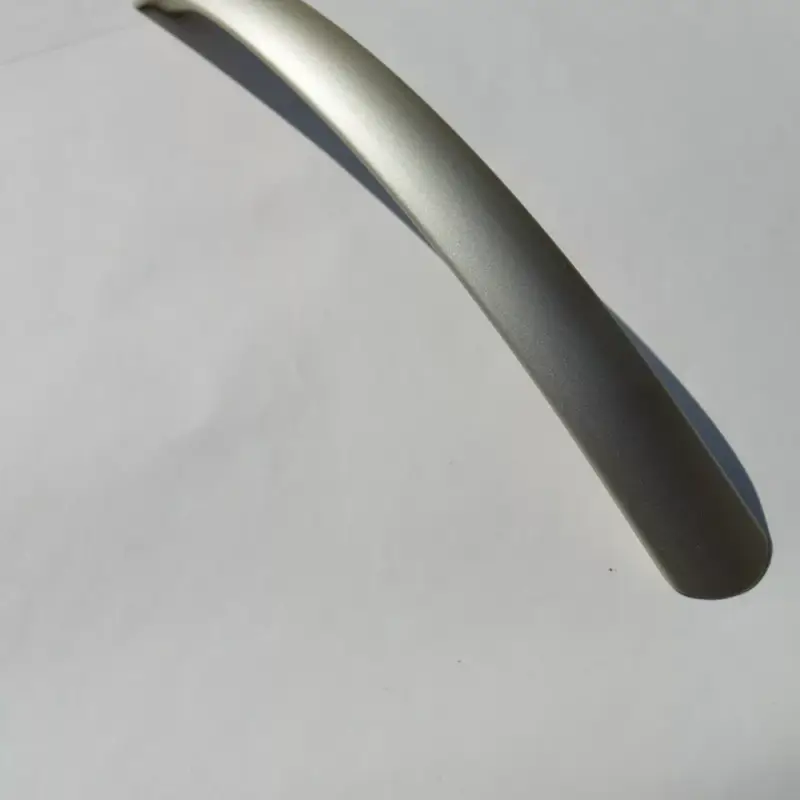 Möbelgriff aus Metall, matt vernickelt Csak ma