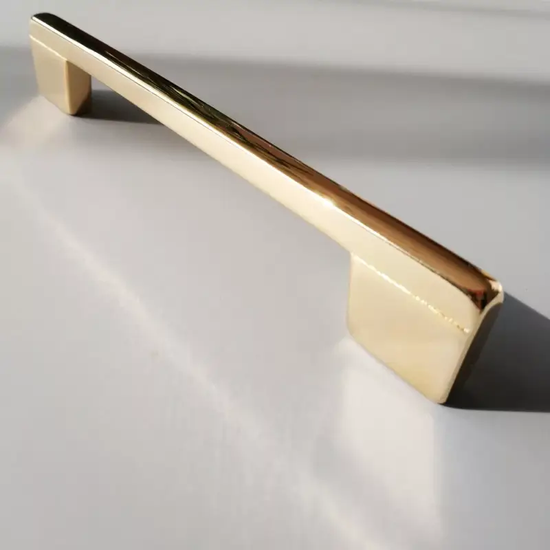 Möbelgriff aus Metall, gold, 128 und 160 mm Expressz szállítás