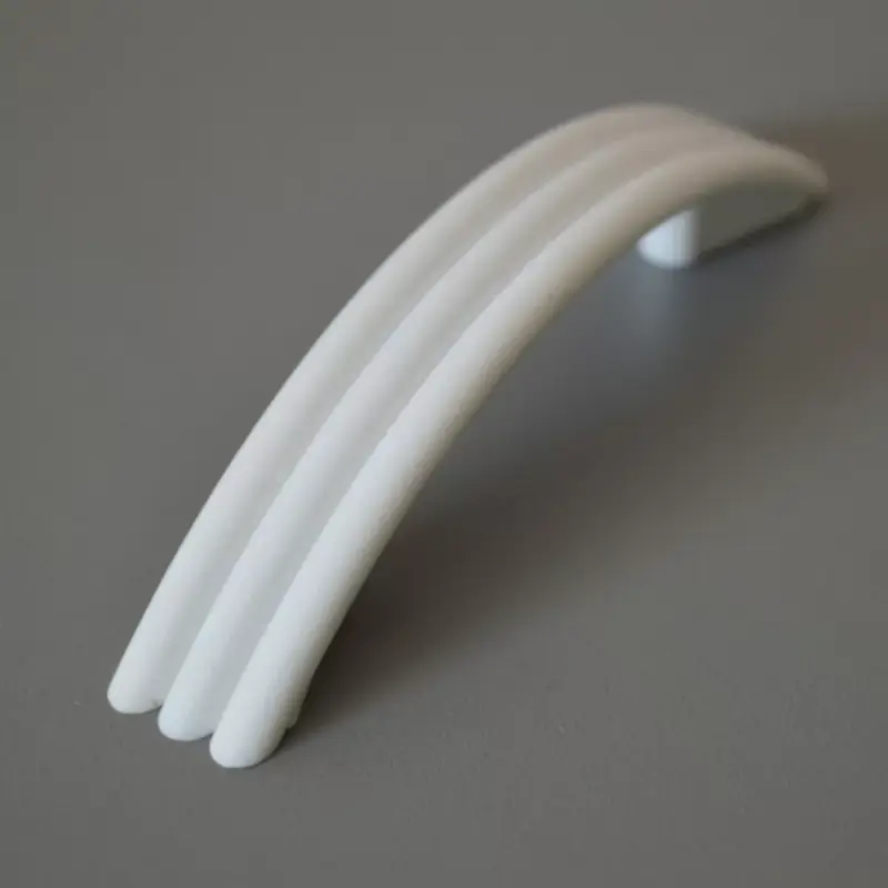 Alacsony ár Kunststoff-Möbelgriff, weiß, mit 64 mm BA