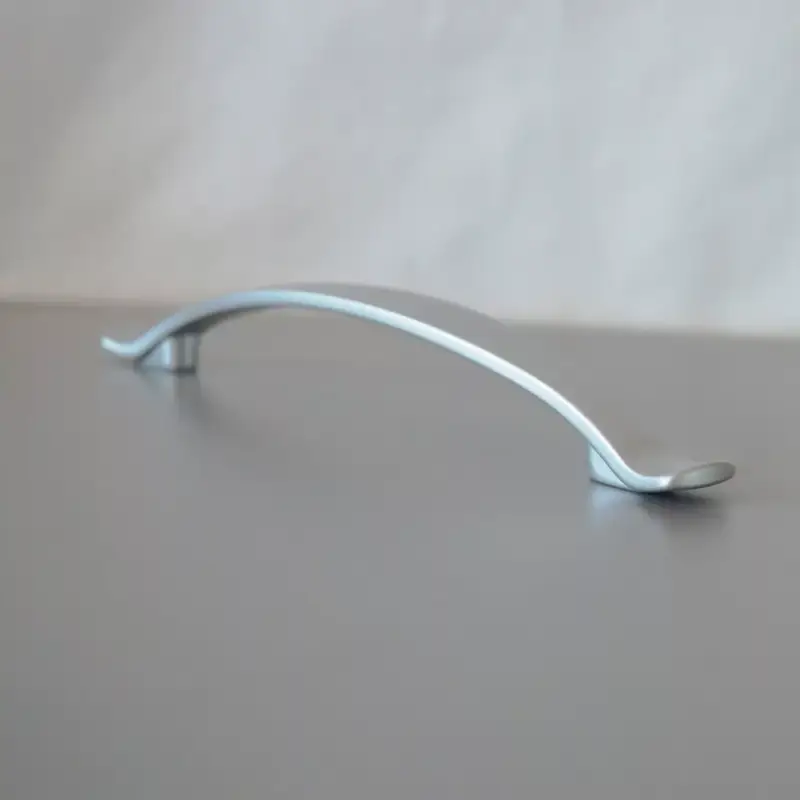 Szuper ajánlat Metall-Möbelgriff, perlmuttverchromt, 96 mm BA
