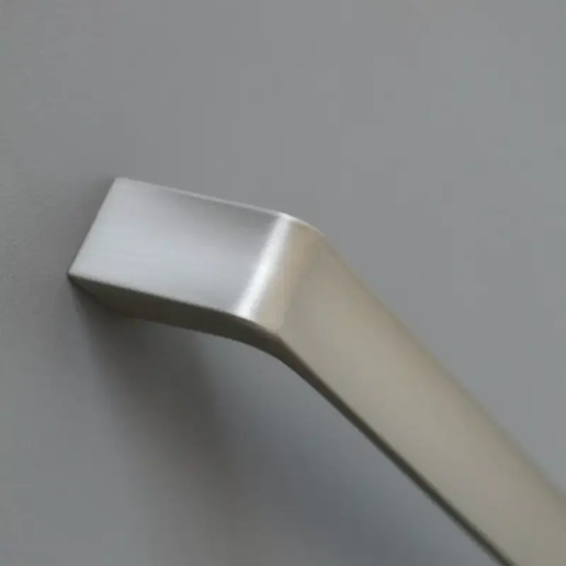 Prémium SCOOP Satin Nickel, moderner Möbelgriff, 160 mm Bohrung