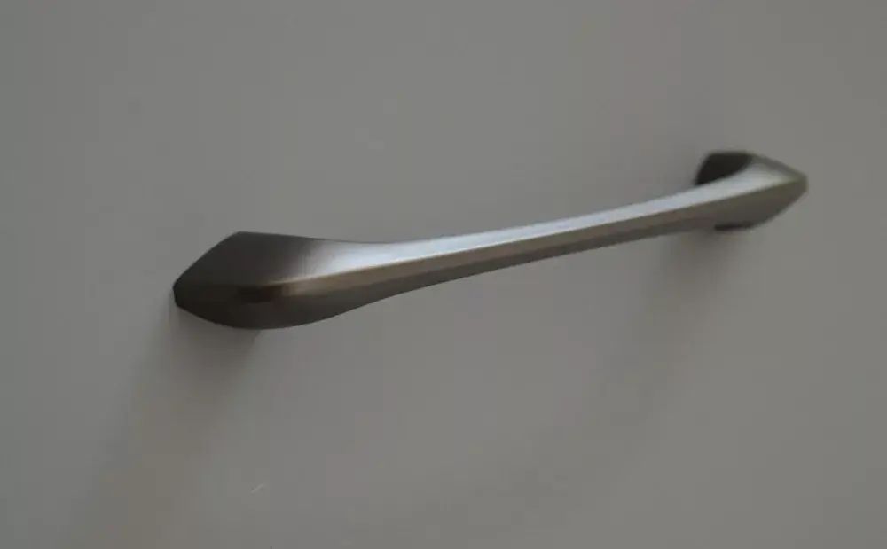 Titanium grey 160 mm Metall-Möbelgriff Ne maradj le