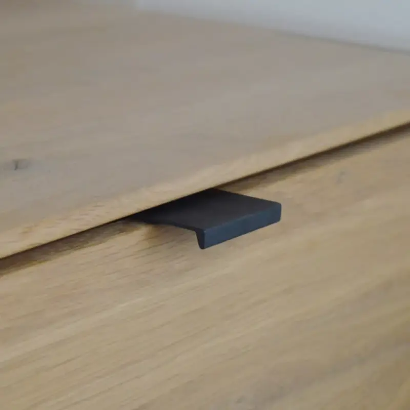 Árcsökkenés Metall-Möbelgriff, kantenmontierbar, schwarz, 64 mm Lochabstand