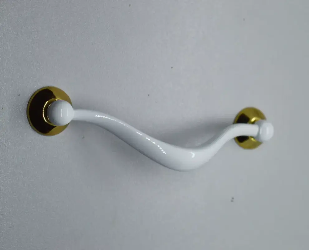 Metall-Möbelgriff, Farbe weiss-gold, 96 mm BA, Klasse 2 Legjobb ár