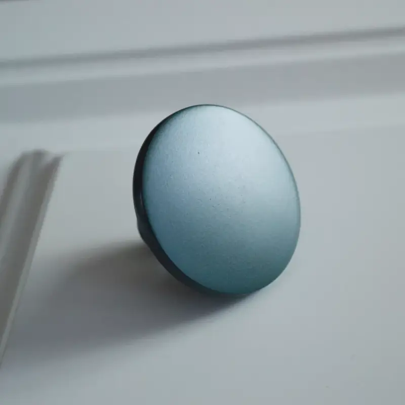 Népszerű Lunar, Möbelknopf aus Metall in Pastellgrün