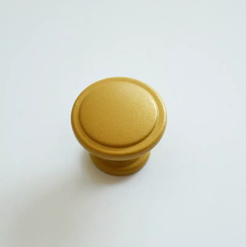 Akciós ár 2786_MA Mattgoldener Metallknopf mit strukturierter Oberfläche