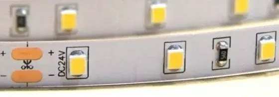 Olcsóbb Led modul tekercs természetes fehér (4000°K) 6W/fm 24V 5fm