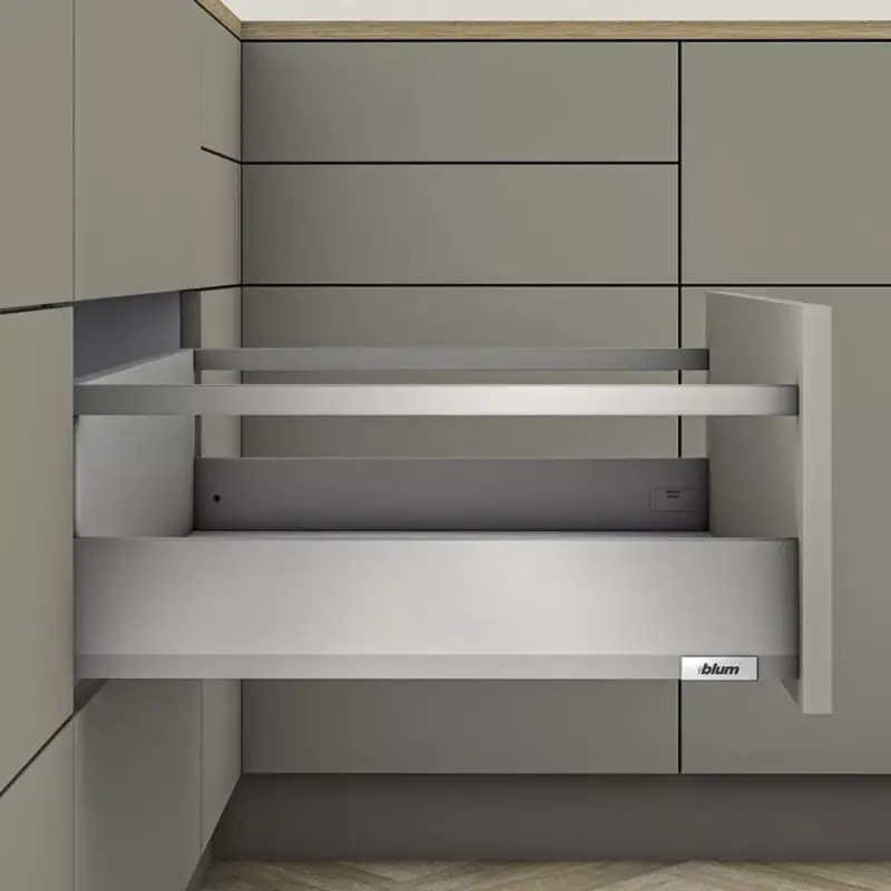 Expressz szállítás MerivoBox 28" E magasságú Korlát magasítással 300mm-es Szürke 40kg