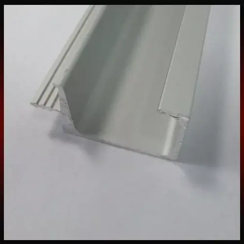 Prémium Fogantyú profil L015 Aluminium 3fm 18x36mm (UKW-7)