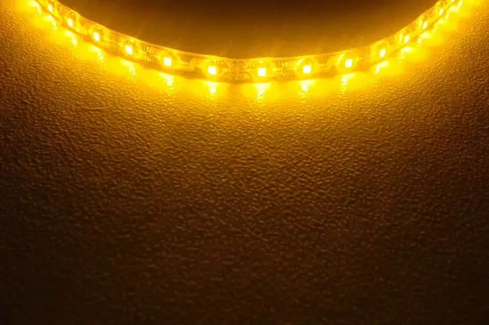 Legkelendőbb LEDszalag SL-3528WN120 120led/m IP20 színes 9,6W sárga LED10710